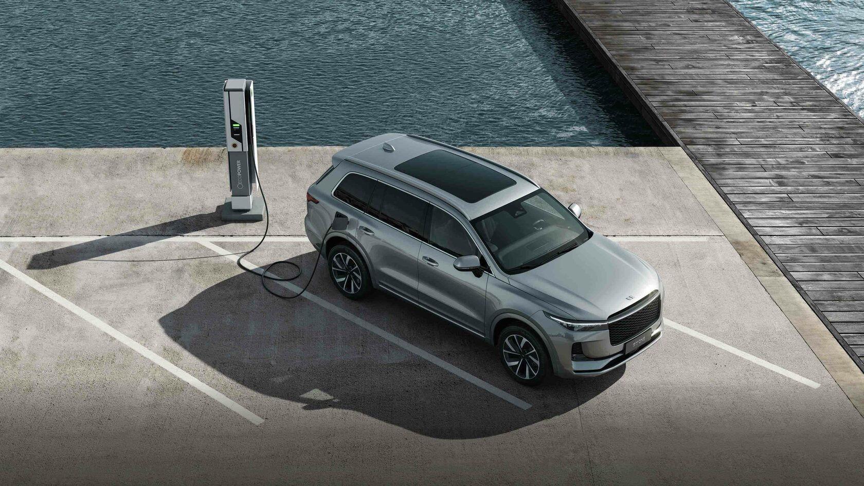 Как заряжать автомобили Lixiang